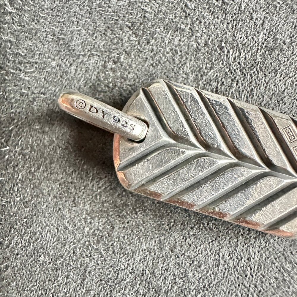 David Yurman Chevron Dog Tag Pendant w/ Tiger's Eye - 27mm - Picture 10 of 14